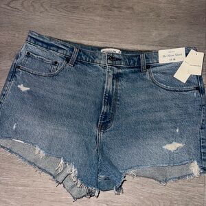 Abercrombie & Fitch Mom Shorts